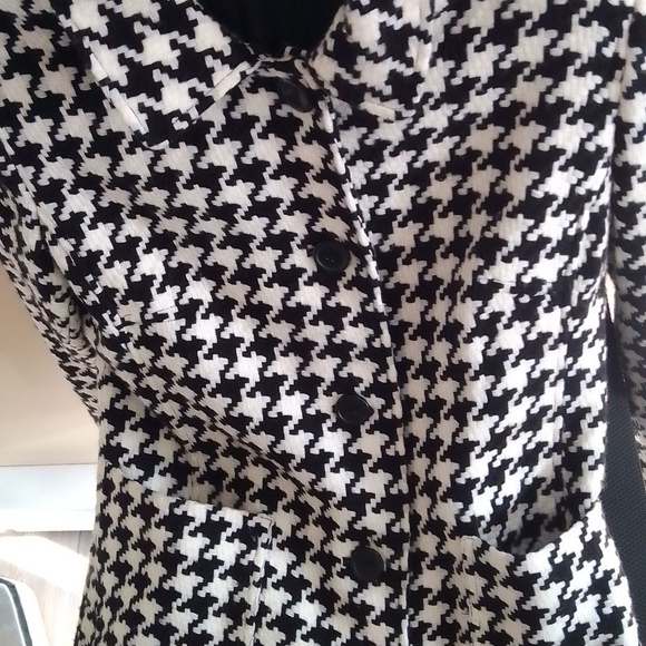 Houndstooth Coat - Picture 6 of 9